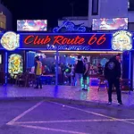 The Strip Oura Αλμπουφέιρα
