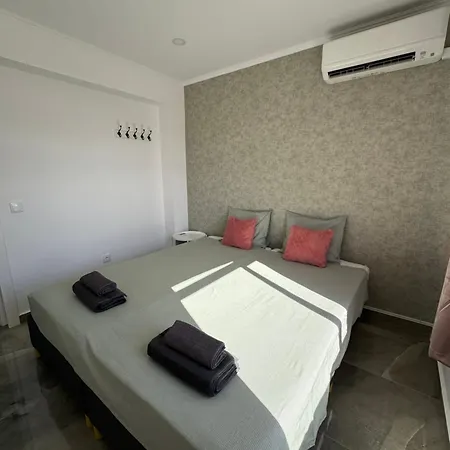 Apartment The Strip Oura *