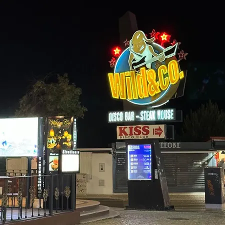 Διαμέρισμα The Strip Oura