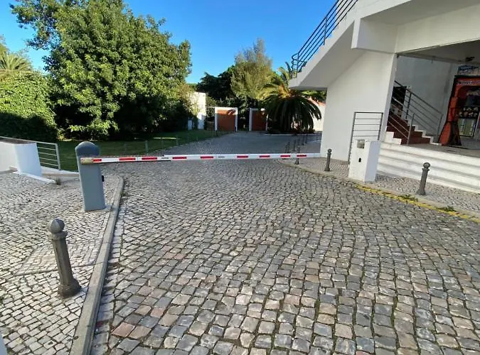 The Strip Oura Apartment Albufeira