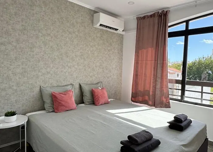 The Strip Oura Apartment