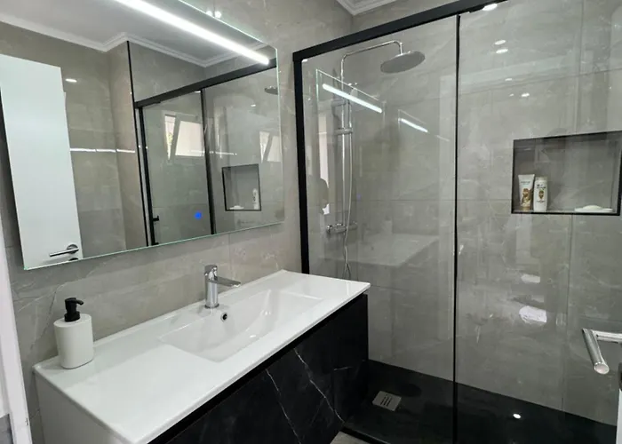 Apartment The Strip Oura *