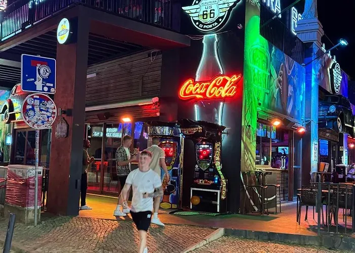 Apartment The Strip Oura *