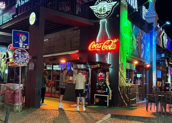 Apartment The Strip Oura *